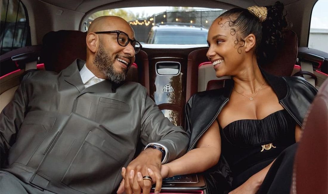 Read more about the article Alicia Keys Car and Swizz Beatz Car Collection