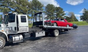 Read more about the article The Hidden Risks of Classic Car Towing and How to Avoid Them