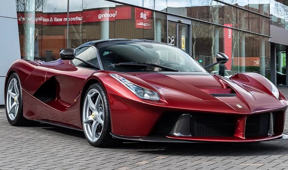 You are currently viewing Ferrari Red Wine Color: The Full Story of Rosso Vinaccia