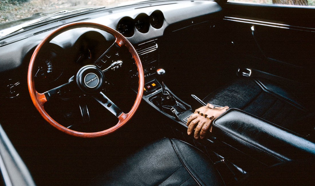You are currently viewing Inside the Datsun 240Z Interior: A Full Guide